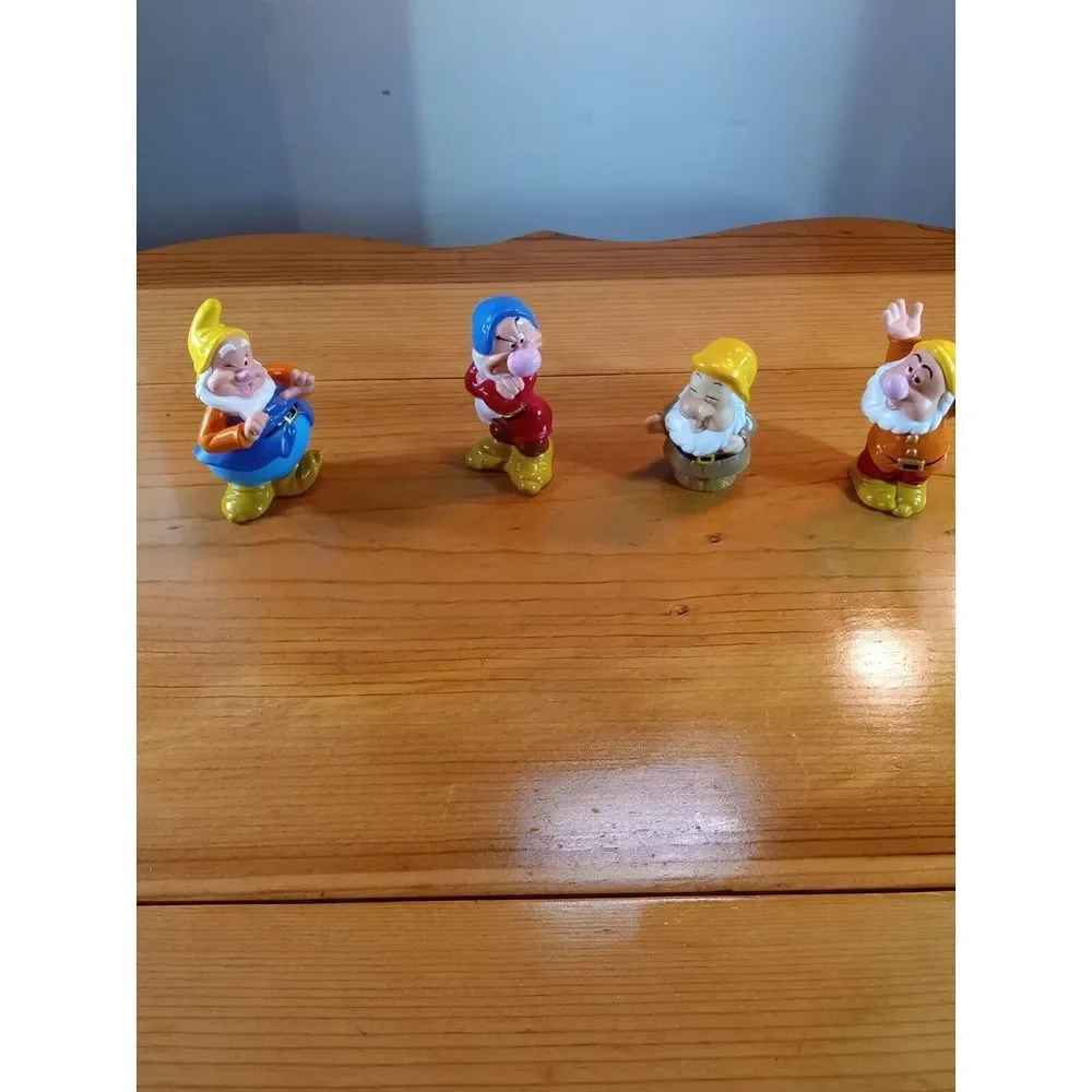 Vintage 1992 Disney Snow‎ White Four Dwarfs Plastic Figures Toy Collectible 3.75